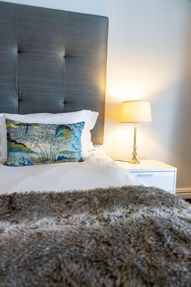The Three Boutique Hotel — Hotel rooms in Cape Town, Western Cape