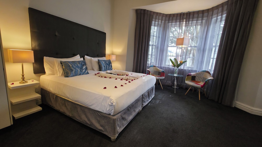 The Three Boutique Hotel — Hotel rooms in Cape Town, Western Cape
