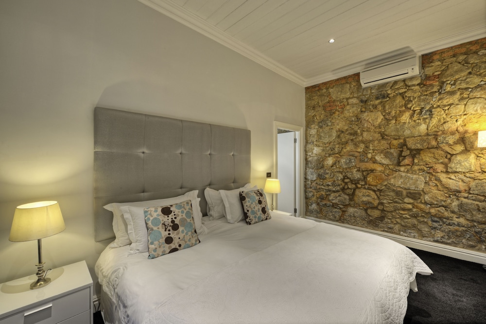 The Three Boutique Hotel — Hotel rooms in Cape Town, Western Cape