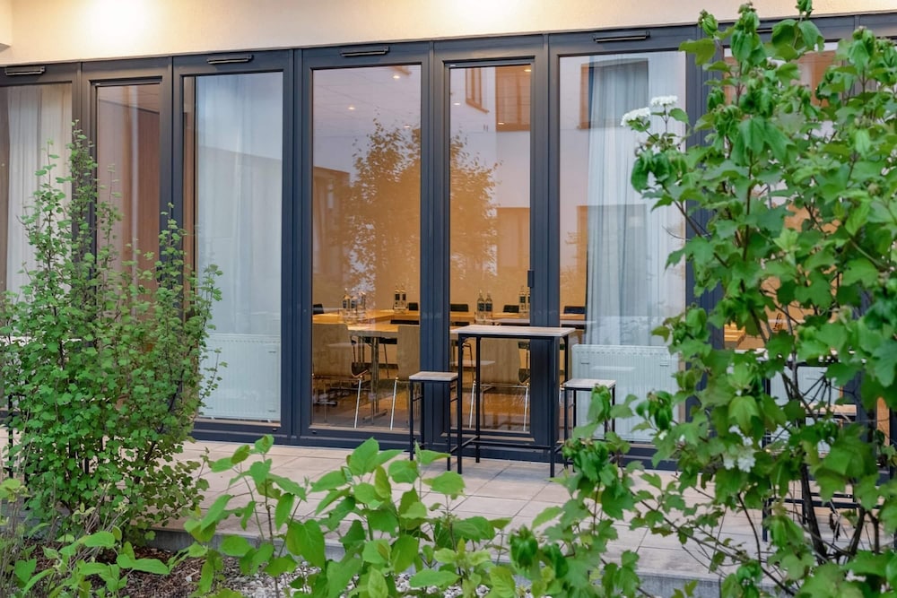 Wyndham Garden Munich Messe — Hotel building in Munich, Bavaria
