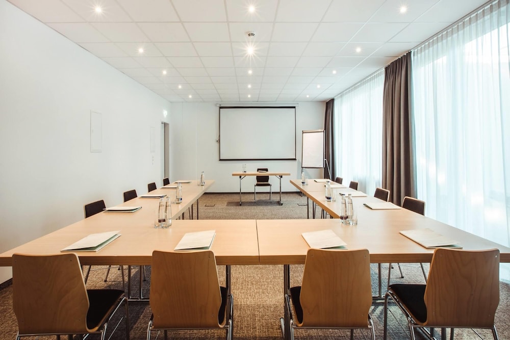 Wyndham Garden Munich Messe — Hotel building in Munich, Bavaria