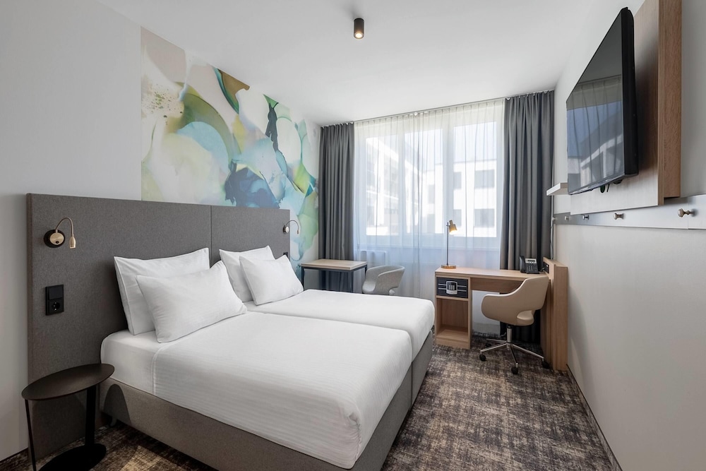 Wyndham Garden Munich Messe — Hotel rooms in Munich, Bavaria