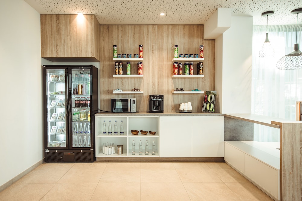 Wyndham Garden Munich Messe — Restaurant & bars in Munich, Bavaria