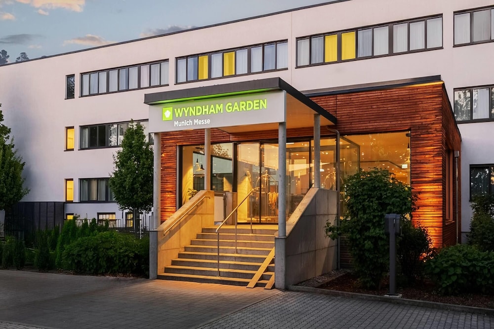 Wyndham Garden Munich Messe — Hotel building in Munich, Bavaria