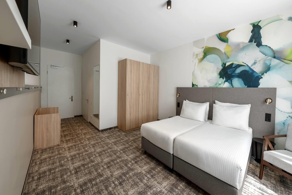 Wyndham Garden Munich Messe — Hotel rooms in Munich, Bavaria