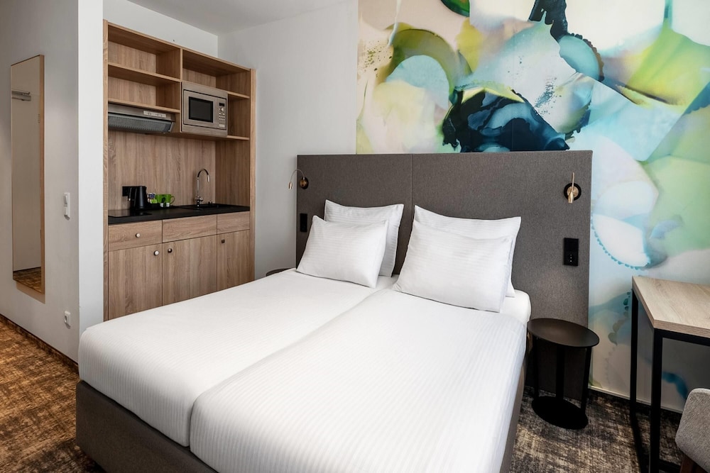 Wyndham Garden Munich Messe — Hotel rooms in Munich, Bavaria