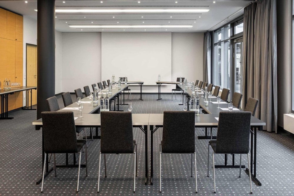 Wyndham Garden Munich Messe — Hotel building in Munich, Bavaria