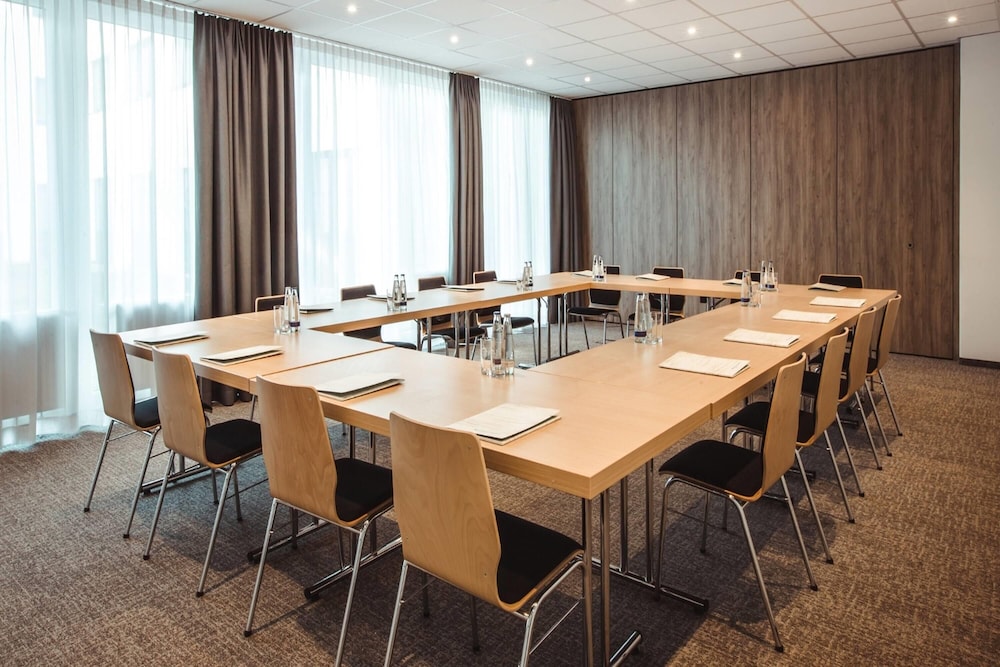 Wyndham Garden Munich Messe — Hotel building in Munich, Bavaria