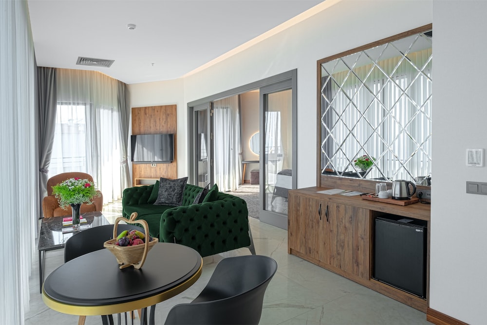 Riviera Zen Hotel Adult Only — Hotel rooms in Alanya