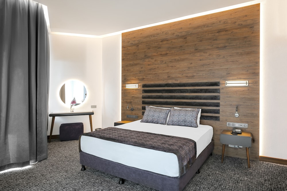 Riviera Zen Hotel Adult Only — Hotel rooms in Alanya