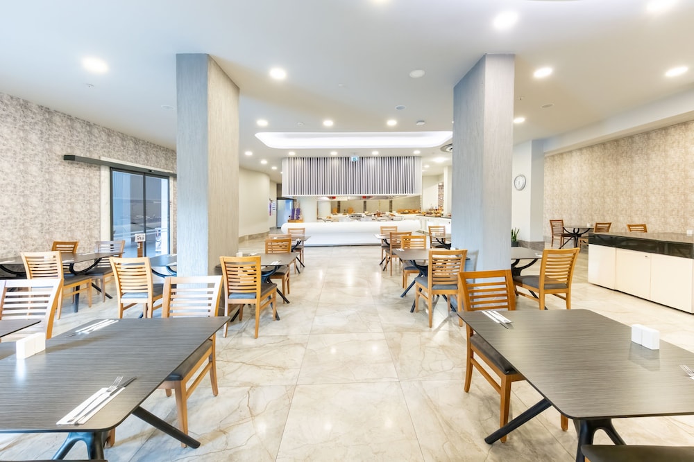Riviera Zen Hotel Adult Only — Restaurant & bars in Alanya