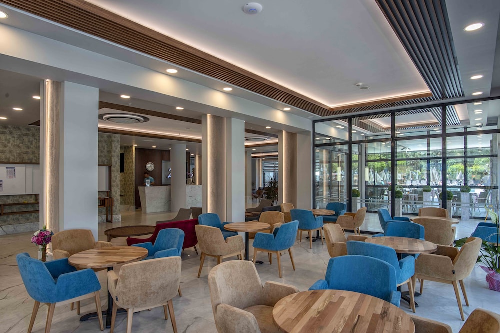 Riviera Zen Hotel Adult Only — Restaurant & bars in Alanya