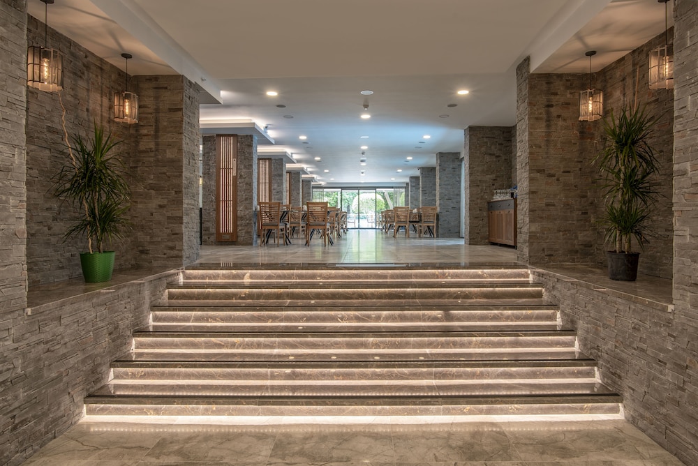 Riviera Zen Hotel Adult Only — Restaurant & bars in Alanya