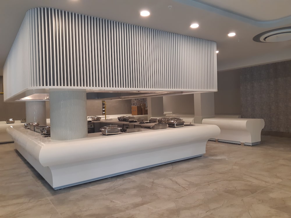 Riviera Zen Hotel Adult Only — Restaurant & bars in Alanya