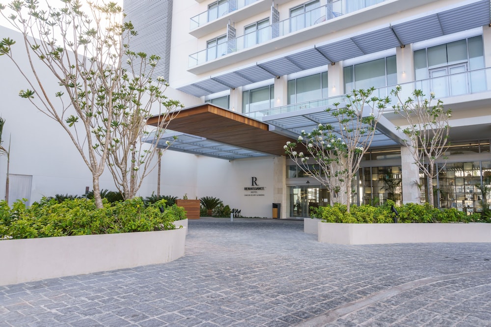 Renaissance Cancun Resort & Marina — Hotel building in Cancun, Quintana Roo