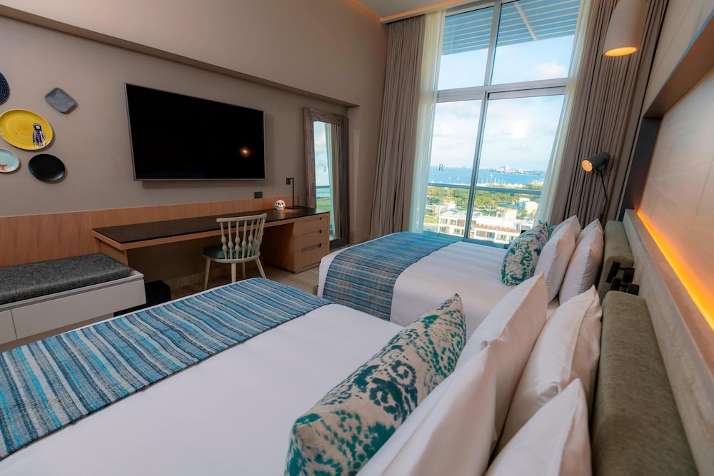 Renaissance Cancun Resort & Marina — Hotel rooms in Cancun, Quintana Roo