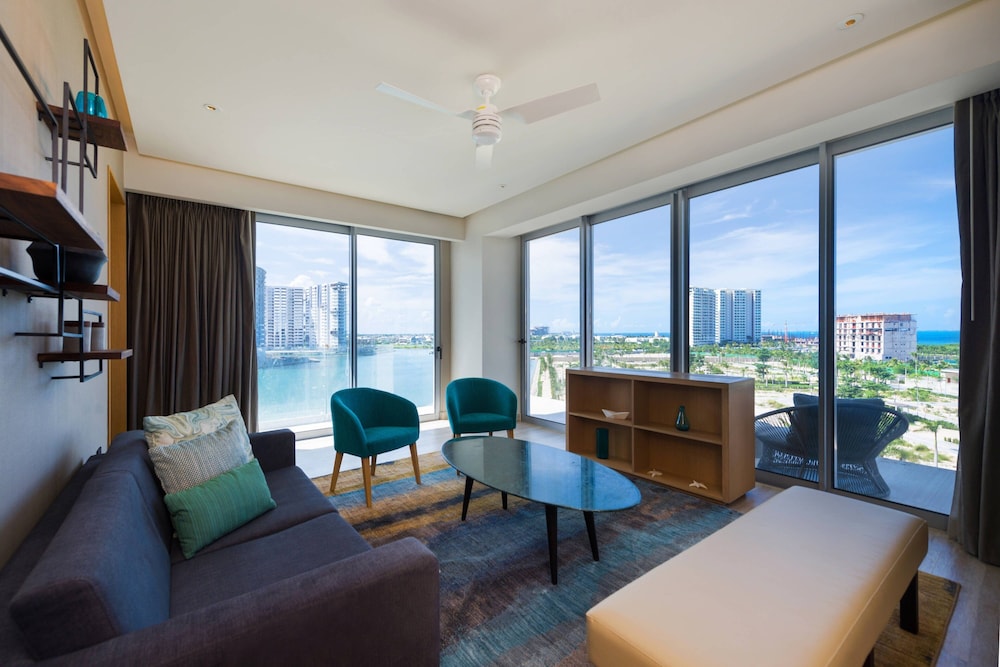 Renaissance Cancun Resort & Marina — Hotel rooms in Cancun, Quintana Roo