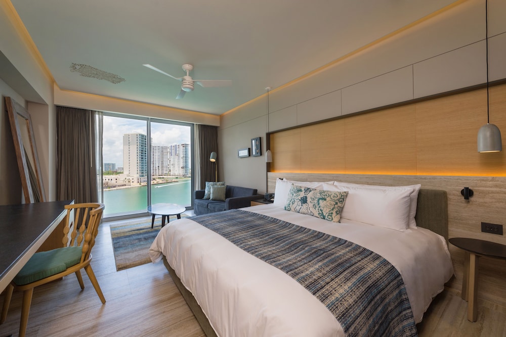 Renaissance Cancun Resort & Marina — Hotel rooms in Cancun, Quintana Roo