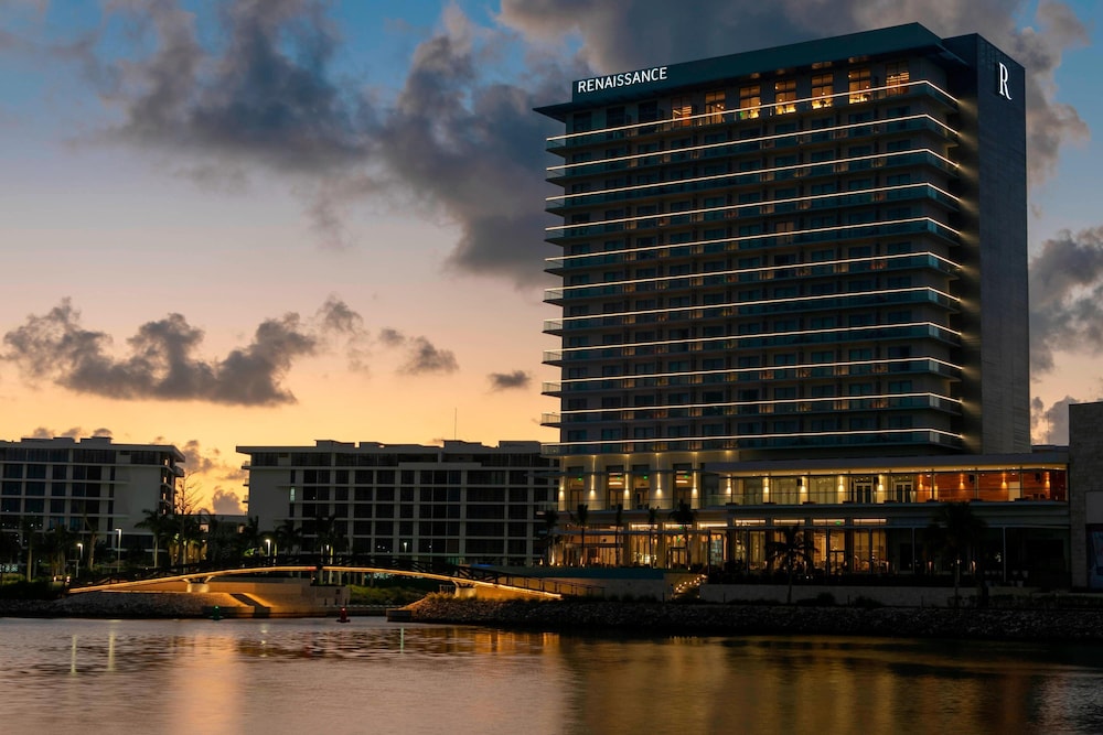 Renaissance Cancun Resort & Marina — Hotel building in Cancun, Quintana Roo