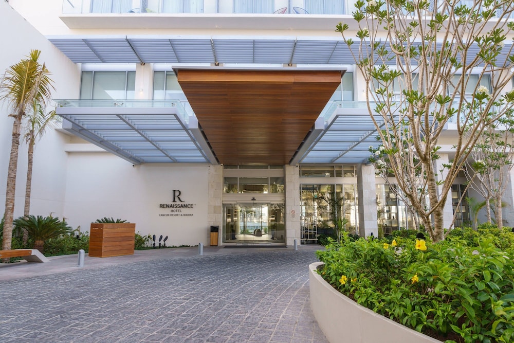 Renaissance Cancun Resort & Marina — Hotel building in Cancun, Quintana Roo