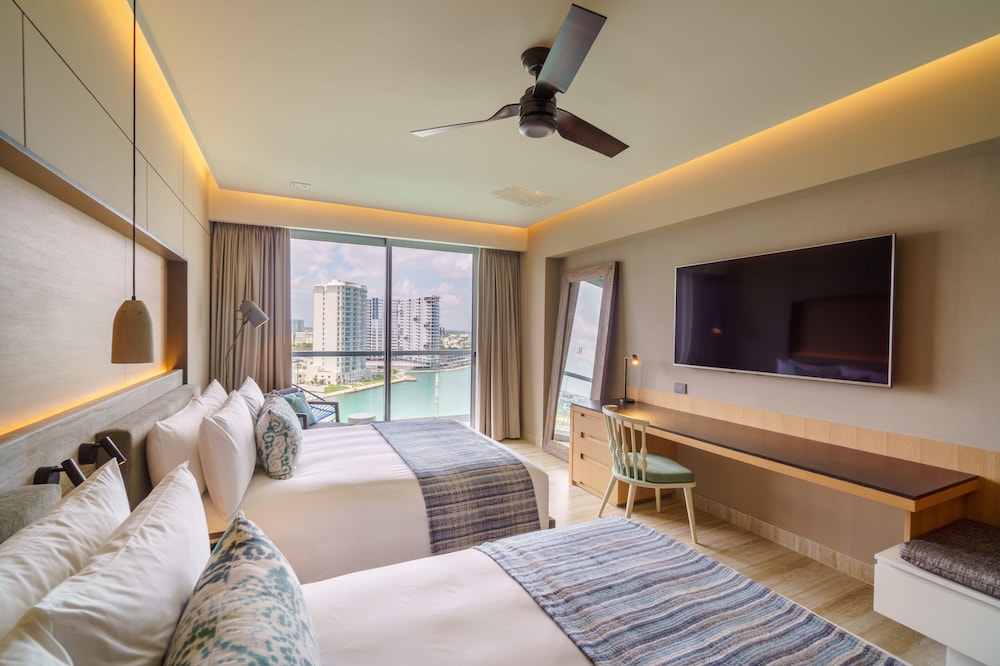 Renaissance Cancun Resort & Marina — Hotel rooms in Cancun, Quintana Roo