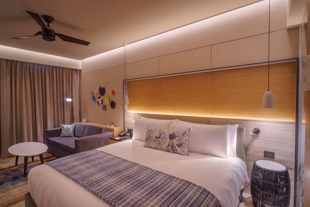 Renaissance Cancun Resort & Marina — Hotel rooms in Cancun, Quintana Roo