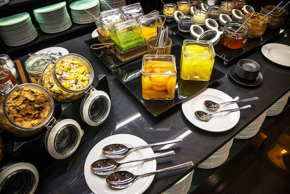 Maxime Boutique Hotel Avenida da Liberdade — Restaurant & bars in Lisbon, Lisboa