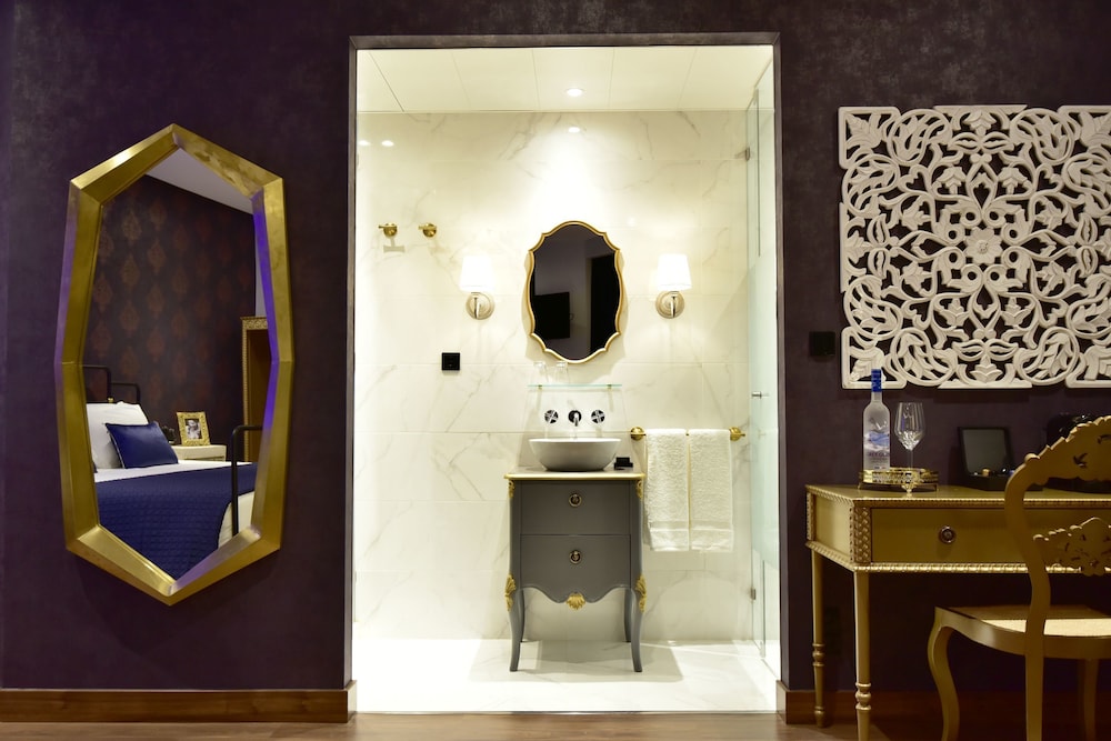 Maxime Boutique Hotel Avenida da Liberdade — Hotel rooms in Lisbon, Lisboa