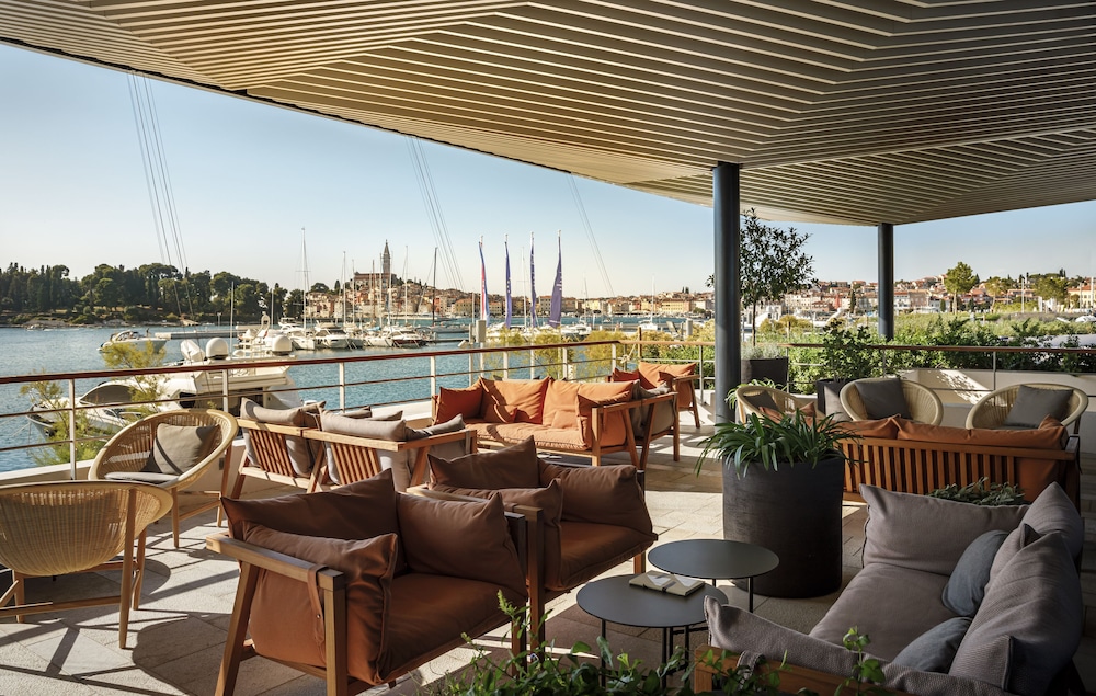 Grand Park Hotel Rovinj by Maistra Collection — Restaurant & bars in Rovinj, Istria