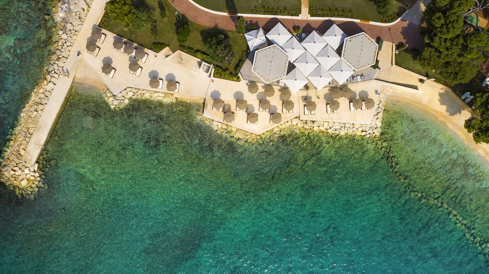 Grand Park Hotel Rovinj by Maistra Collection — Beach in Rovinj, Istria