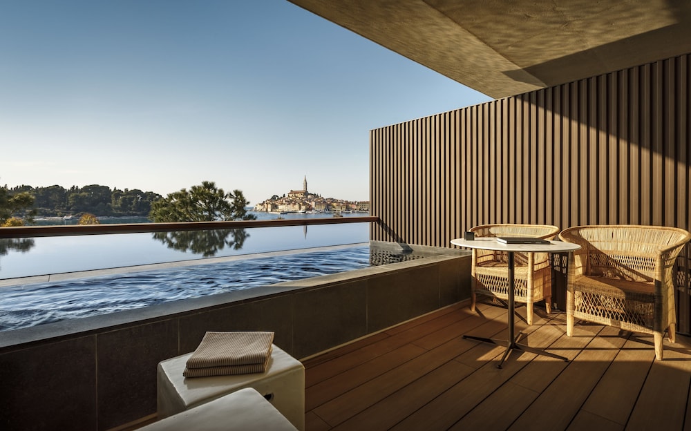 Grand Park Hotel Rovinj by Maistra Collection — Hotel rooms in Rovinj, Istria