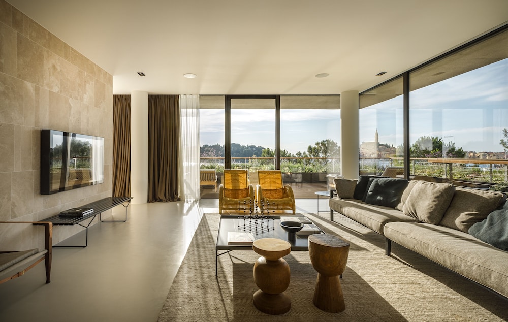 Grand Park Hotel Rovinj by Maistra Collection — Hotel rooms in Rovinj, Istria