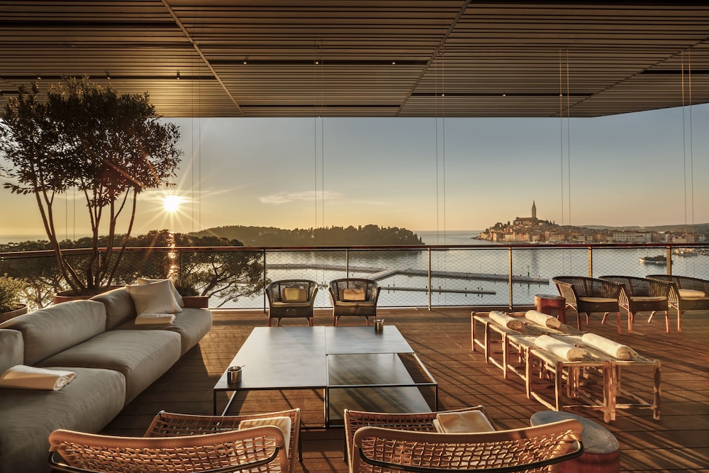 Grand Park Hotel Rovinj by Maistra Collection — Restaurant & bars in Rovinj, Istria
