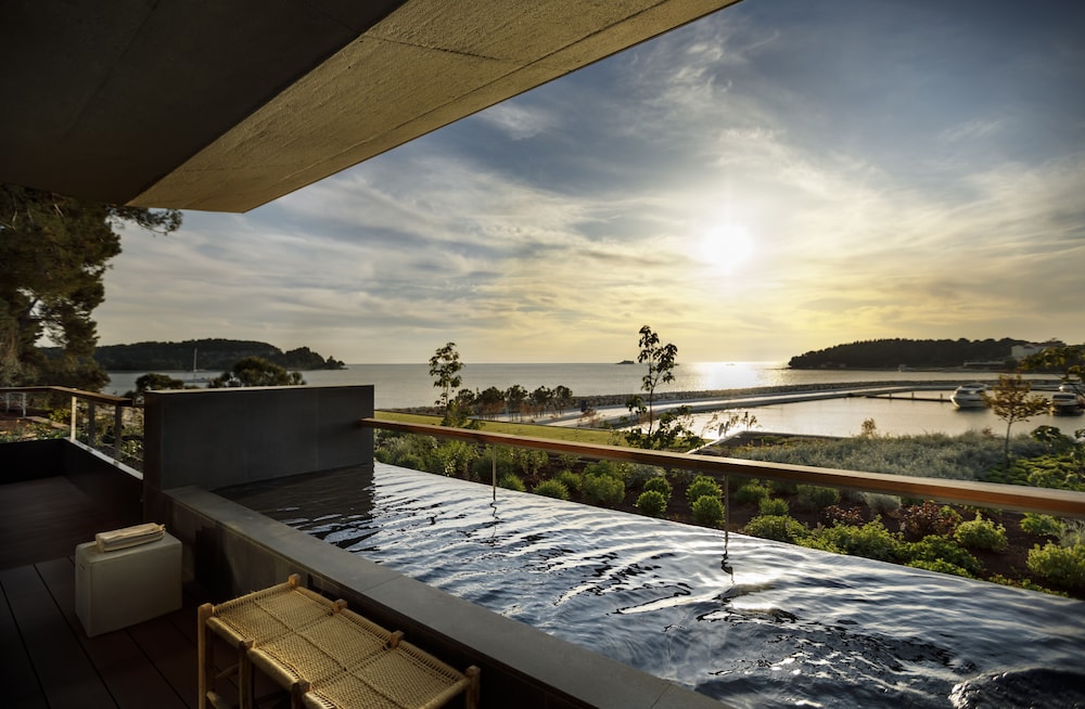 Grand Park Hotel Rovinj by Maistra Collection — Hotel rooms in Rovinj, Istria