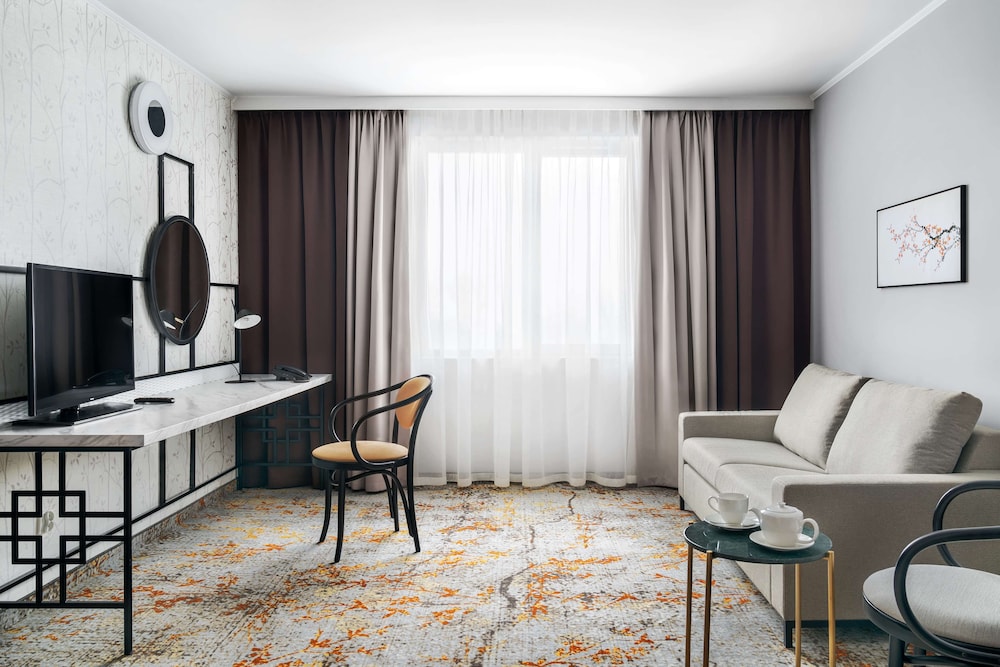 Metropolo by Golden Tulip — Hotel rooms in Krakow, Lesser Poland