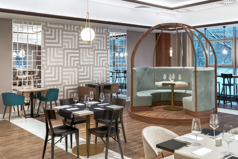 Metropolo by Golden Tulip — Restaurant & bars in Krakow, Lesser Poland