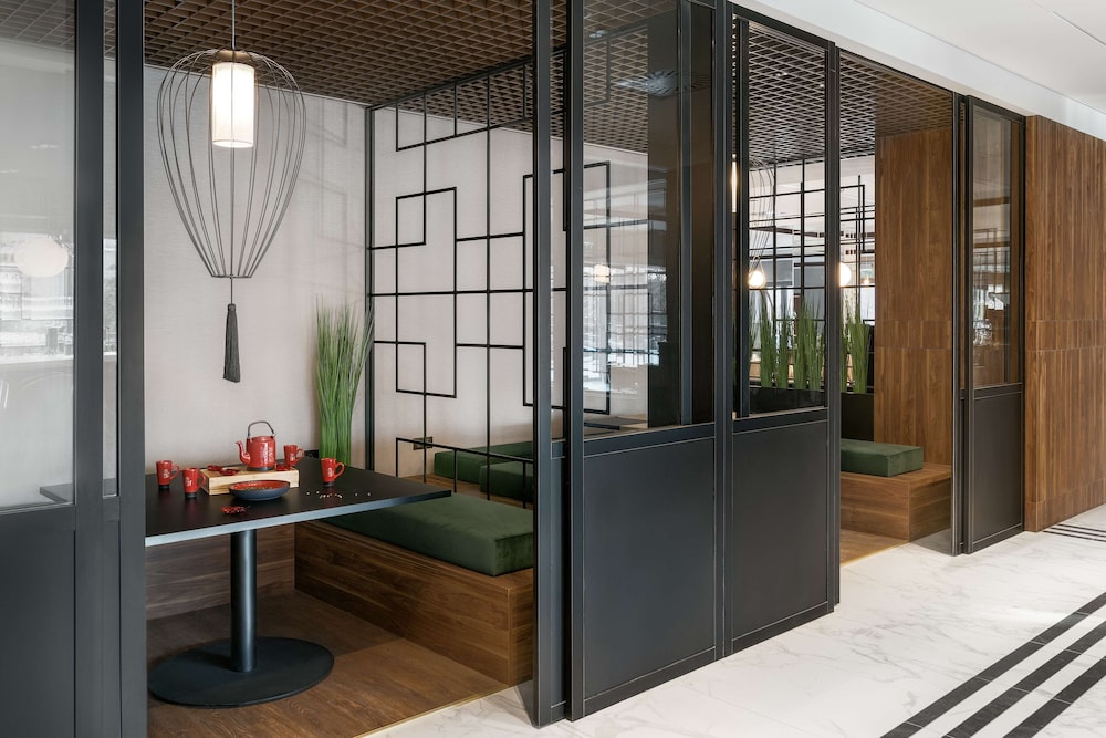 Metropolo by Golden Tulip — Restaurant & bars in Krakow, Lesser Poland