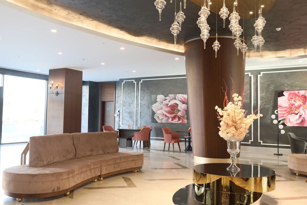 Greenwood Suites Resort — Hotel building in Lara
