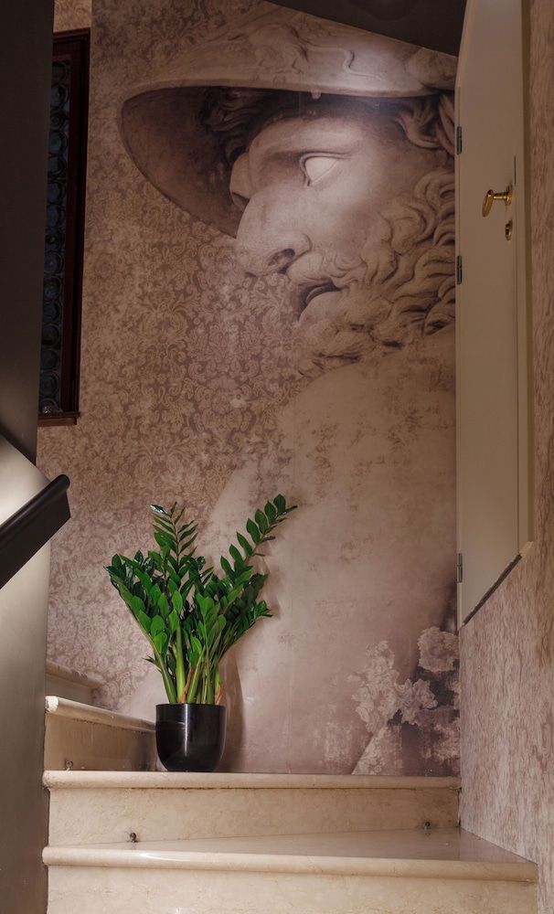 Riva del Vin Boutique Hotel — Hotel building in Venice, Veneto