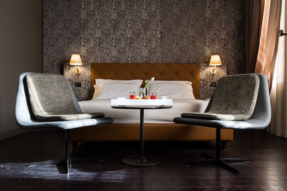 Riva del Vin Boutique Hotel — Hotel rooms in Venice, Veneto