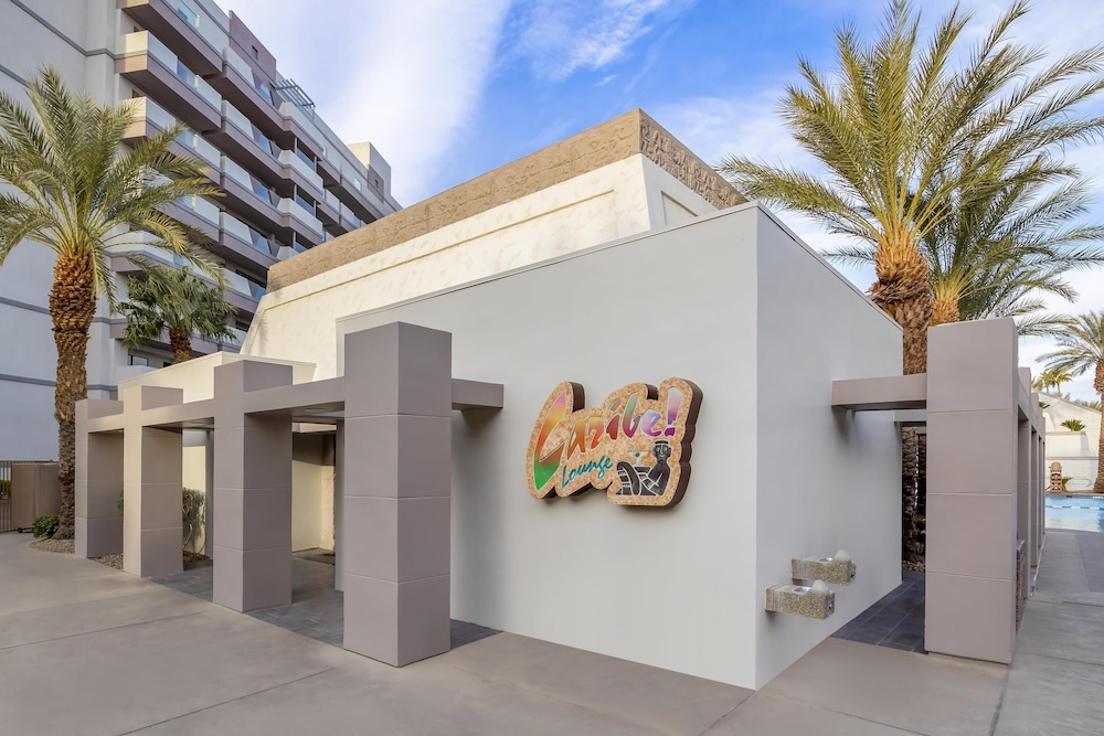 Hilton Vacation Club Cancun Resort Las Vegas — Restaurant & bars in Las Vegas, Nevada