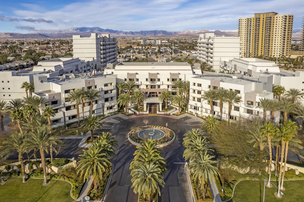 Hilton Vacation Club Cancun Resort Las Vegas — Hotel building in Las Vegas, Nevada