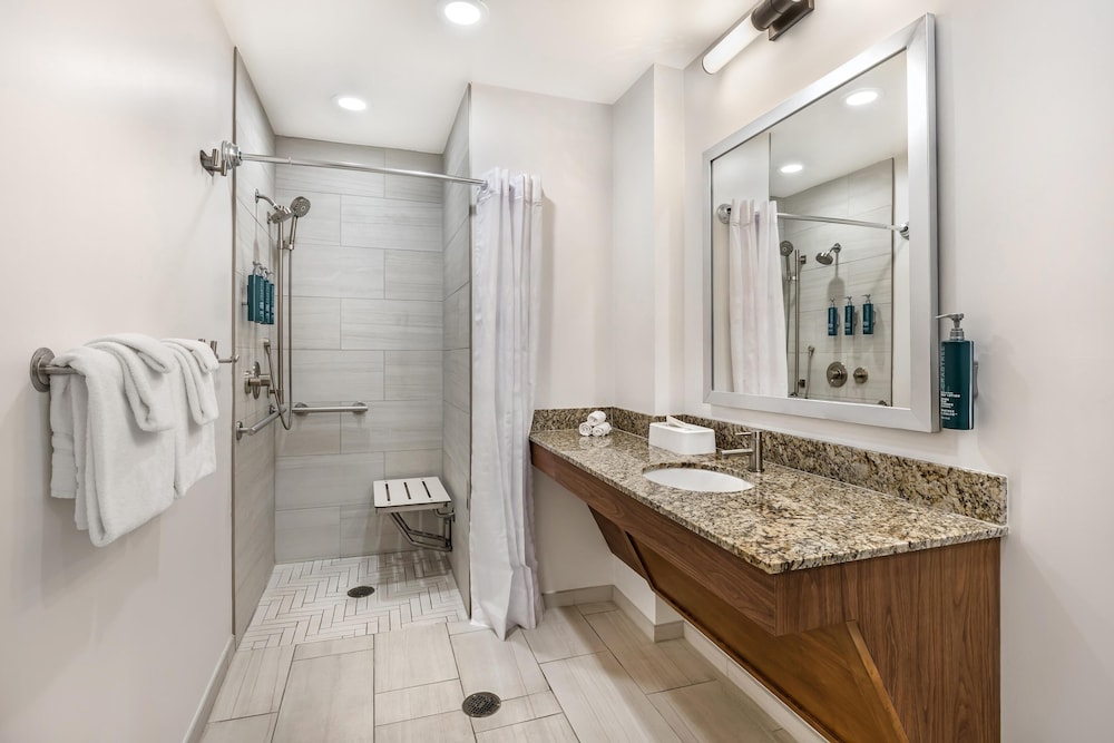 Hilton Vacation Club Cancun Resort Las Vegas — Hotel rooms in Las Vegas, Nevada
