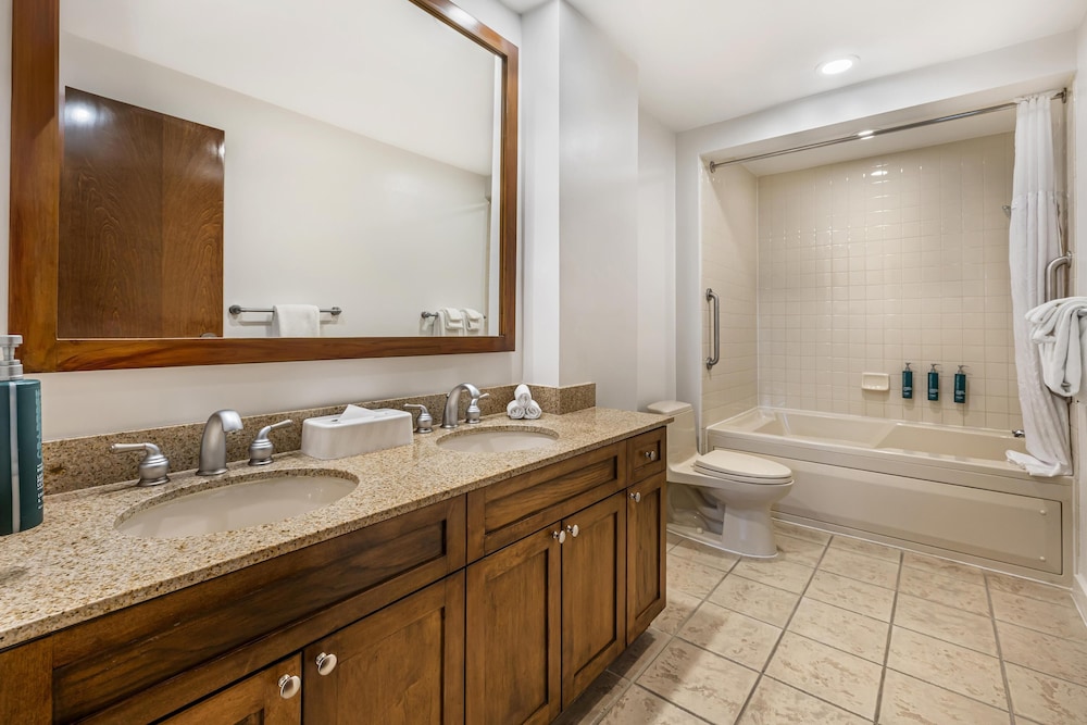 Hilton Vacation Club Cancun Resort Las Vegas — Hotel rooms in Las Vegas, Nevada