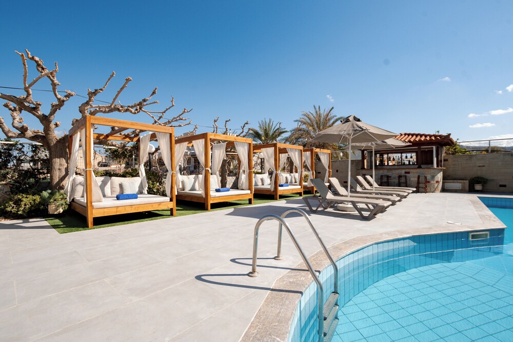 Dimitra Hotel & Apartments by Omilos Hotels — Swimming pool in Kokkini Chani