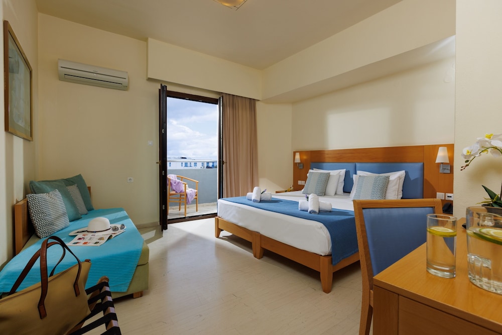 Dimitra Hotel & Apartments by Omilos Hotels — Hotel rooms in Kokkini Chani