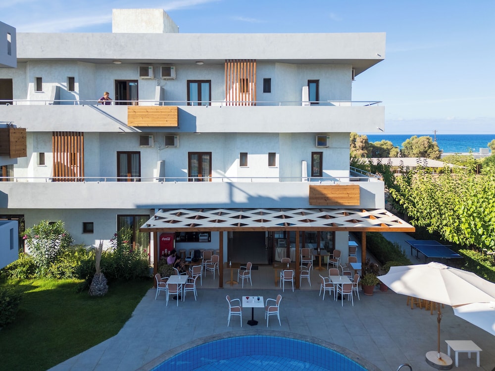 Dimitra Hotel & Apartments by Omilos Hotels — Hotel building in Kokkini Chani