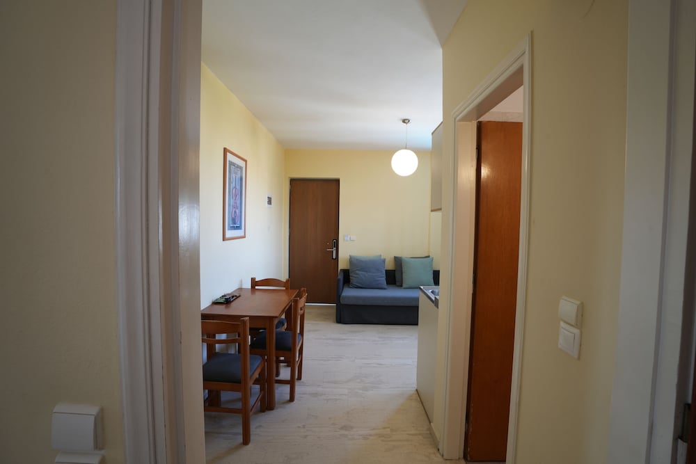Dimitra Hotel & Apartments by Omilos Hotels — Hotel rooms in Kokkini Chani