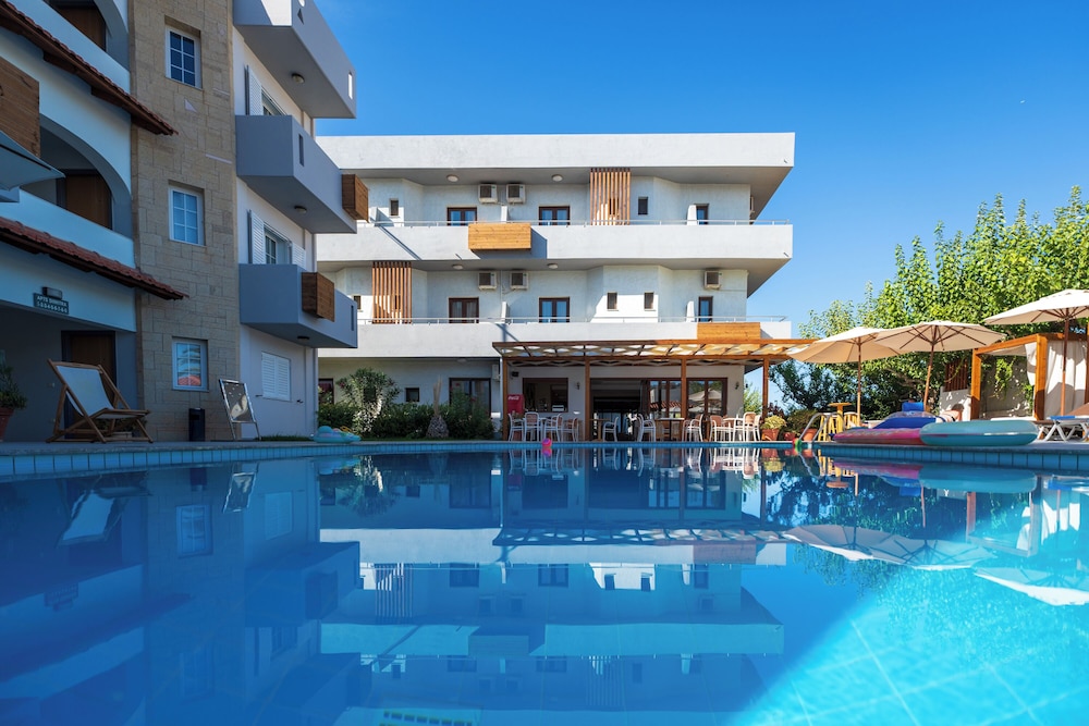 Dimitra Hotel & Apartments by Omilos Hotels — Swimming pool in Kokkini Chani