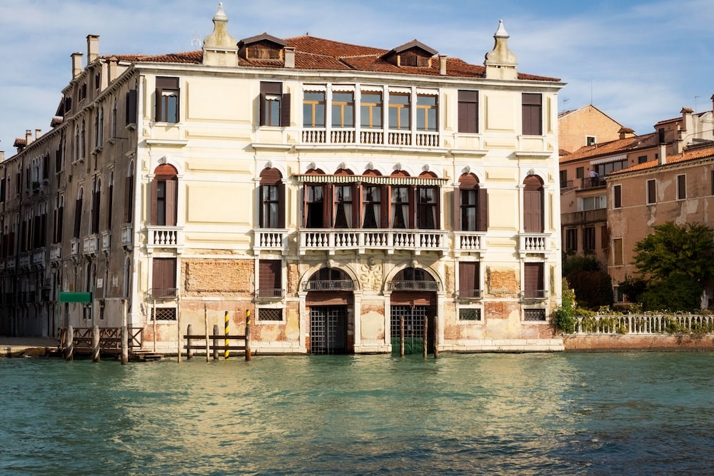 Granda Sweet Suites — Main photo in Venice, Veneto